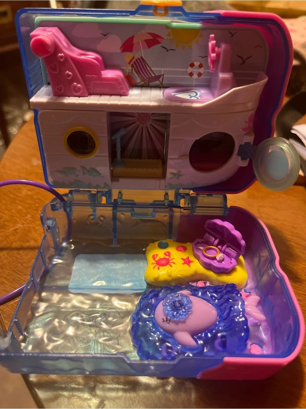 Polly Pocket Kids Playset - Pink & Blue Mini Doll Compact